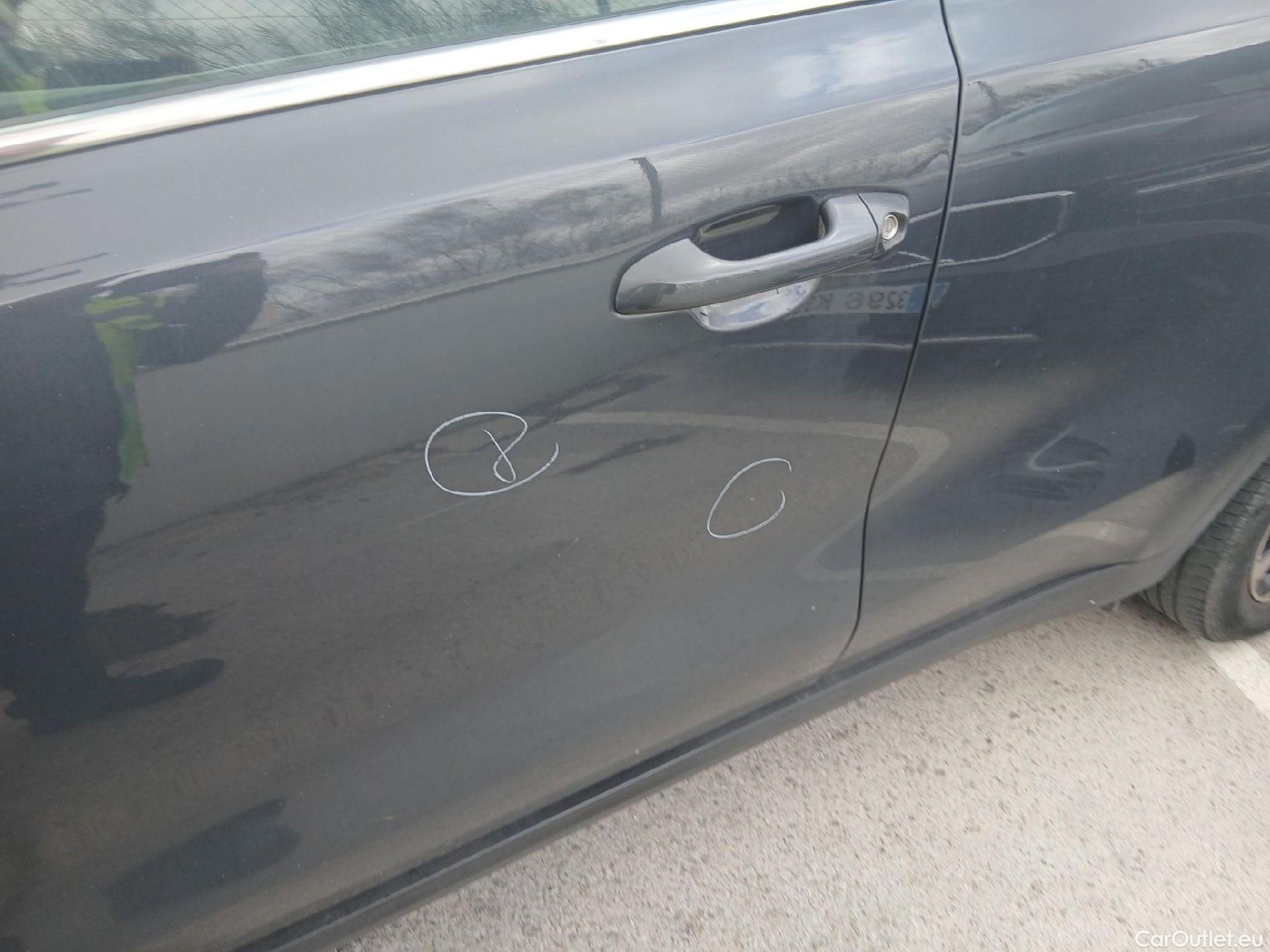  KIA  Sportage KIA  / 2018 / 5P / todoterreno 1.6 MHEV Business 100kW (136CV) 4x2 #32