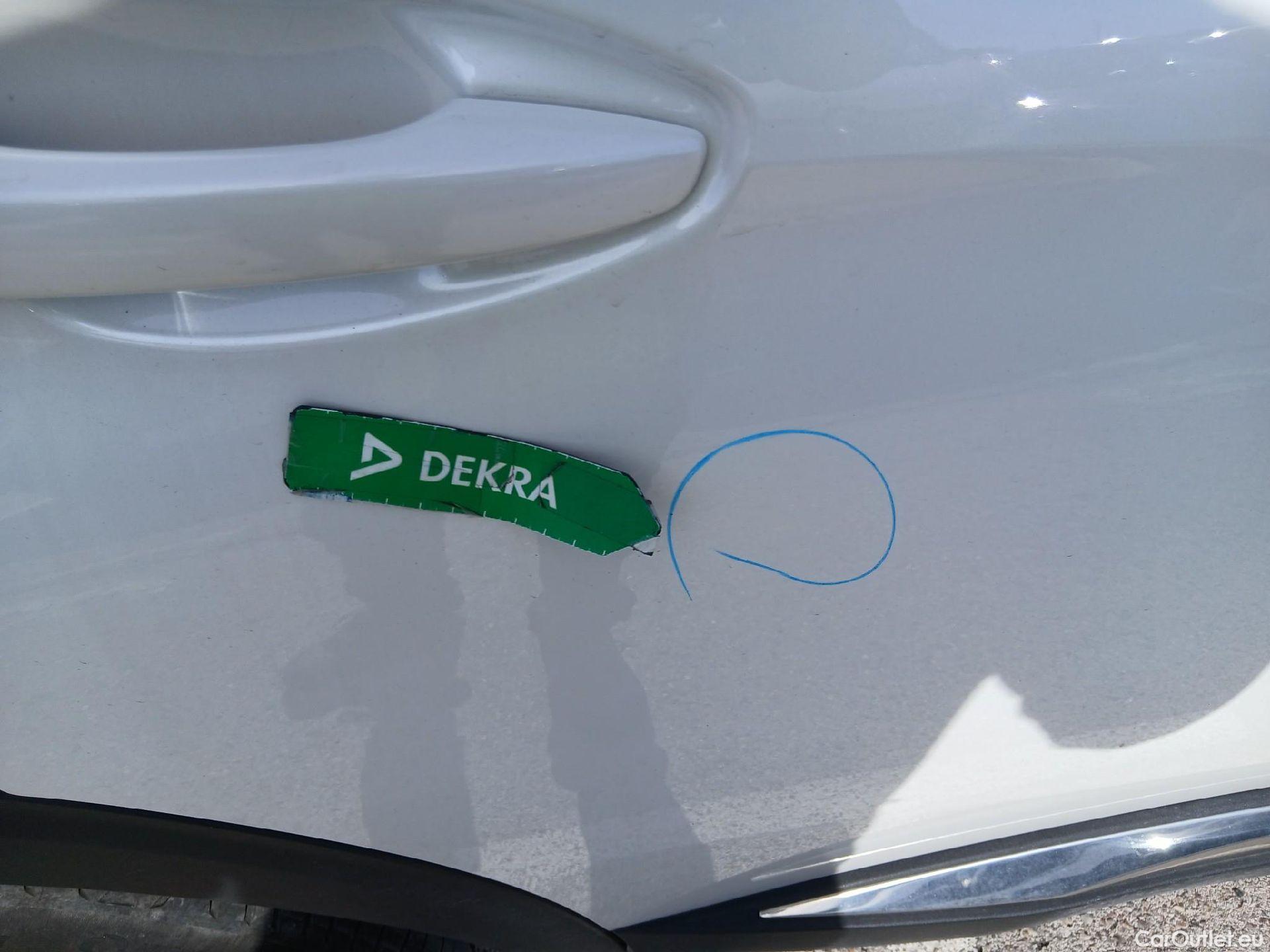  Peugeot  3008  Allure Pack 1.5 HDi 130CV AT8 E6d #25