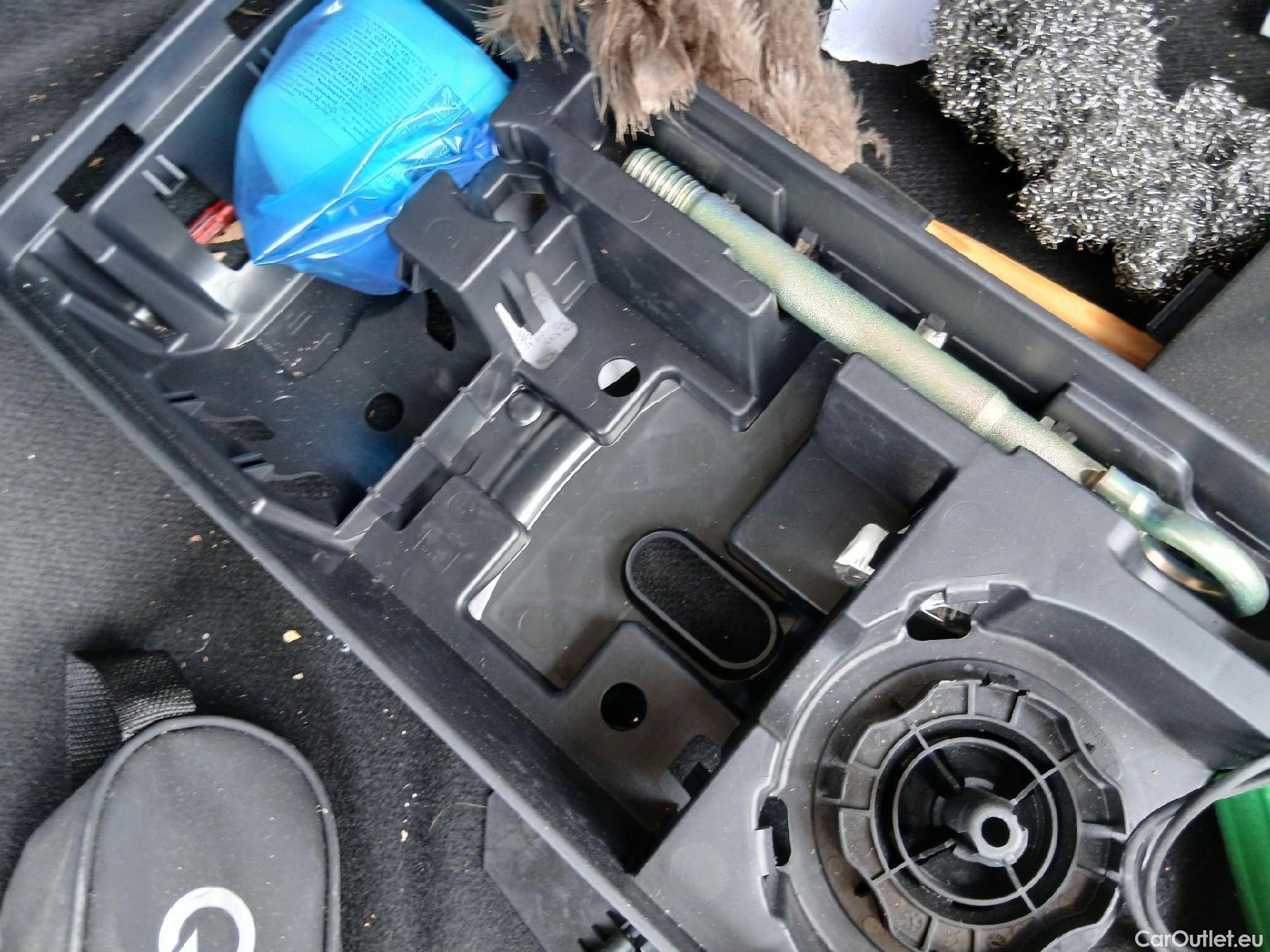  Peugeot  3008  Allure Pack 1.5 HDi 130CV AT8 E6d #3