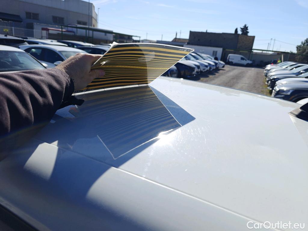  Renault  Clio RENAULT  / 2019 / 5P / berlina con portón Business Blue dCi 74kW (100CV) #24