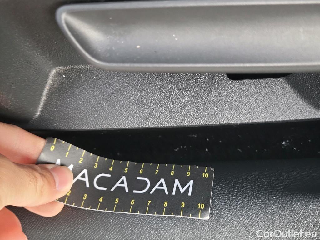  Land Rover  Discovery SEAT Nuevo León / 2020 / 5P / berlina con portón 2.0 TDI 85kW S&S Style Go (AC3) #2