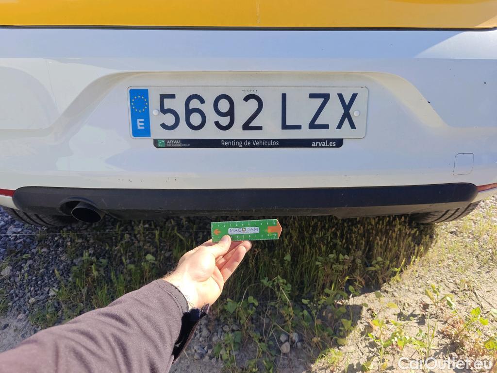  Renault  Clio RENAULT  / 2019 / 5P / berlina con portón Business Blue dCi 74kW (100CV) #29