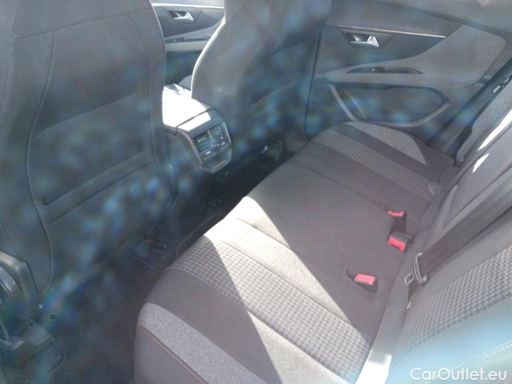  Peugeot  3008 PEUGEOT  / 2020 / 5P / todoterreno 1.5 BlueHDi 96kW (130CV) S&S Active Pack #17