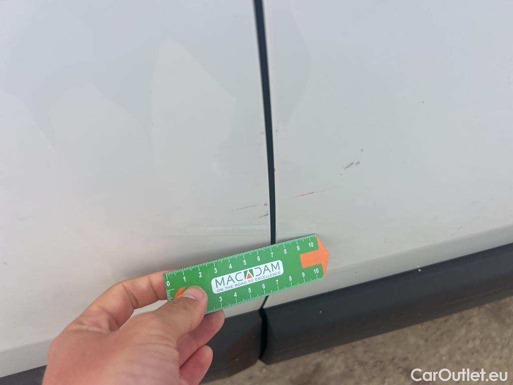  Peugeot  3008 PEUGEOT  / 2016 / 5P / todoterreno 1.2 PURETECH 96KW (130CV) ACTIVE S&S #10