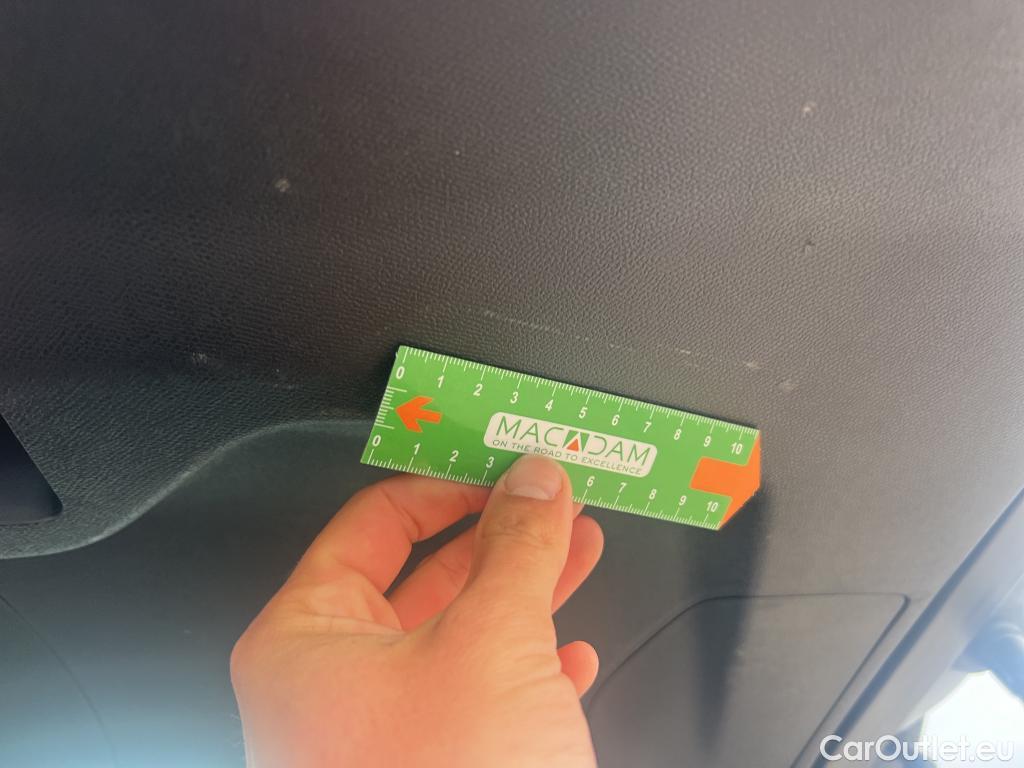  Peugeot  3008 PEUGEOT  / 2016 / 5P / todoterreno 1.2 PURETECH 96KW (130CV) ACTIVE S&S #18