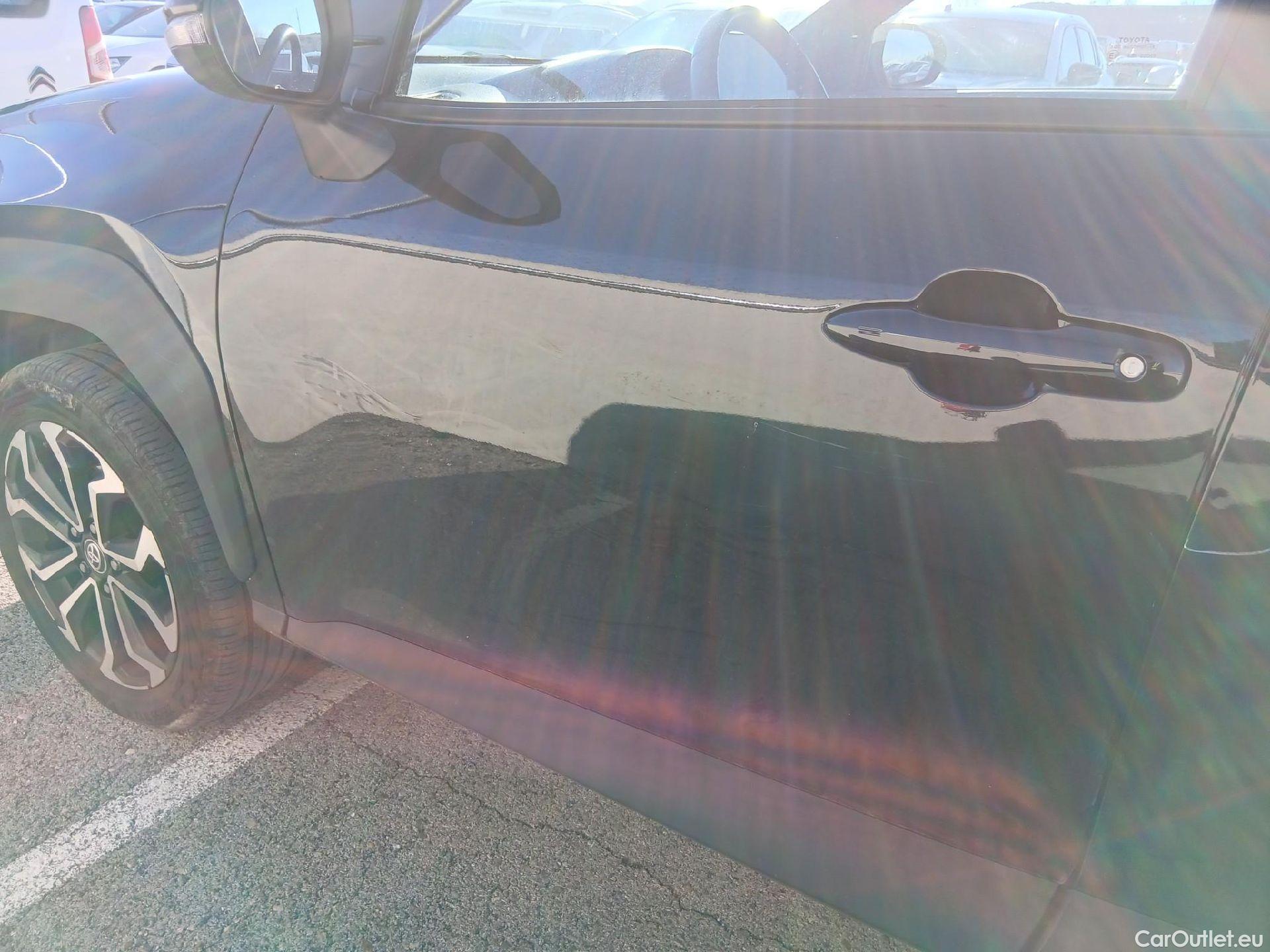  Toyota  Yaris Cross TOYOTA  / 2021 / 5P / todoterreno 1.5 120H Active Plus #8