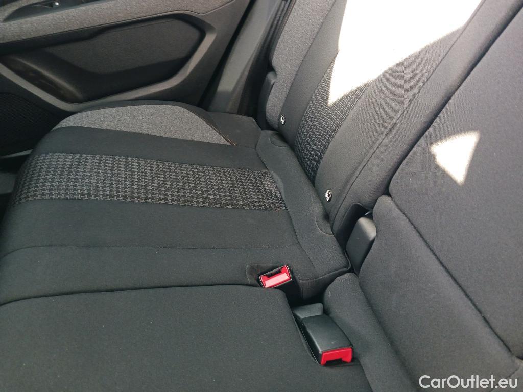  Peugeot  3008 PEUGEOT  / 2020 / 5P / todoterreno 1.5 BlueHDi 96kW (130CV) S&S Active Pack #18