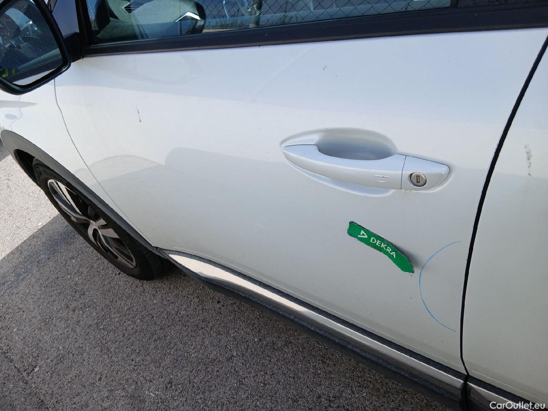  Peugeot  3008  Allure Pack 1.5 HDi 130CV AT8 E6d #9