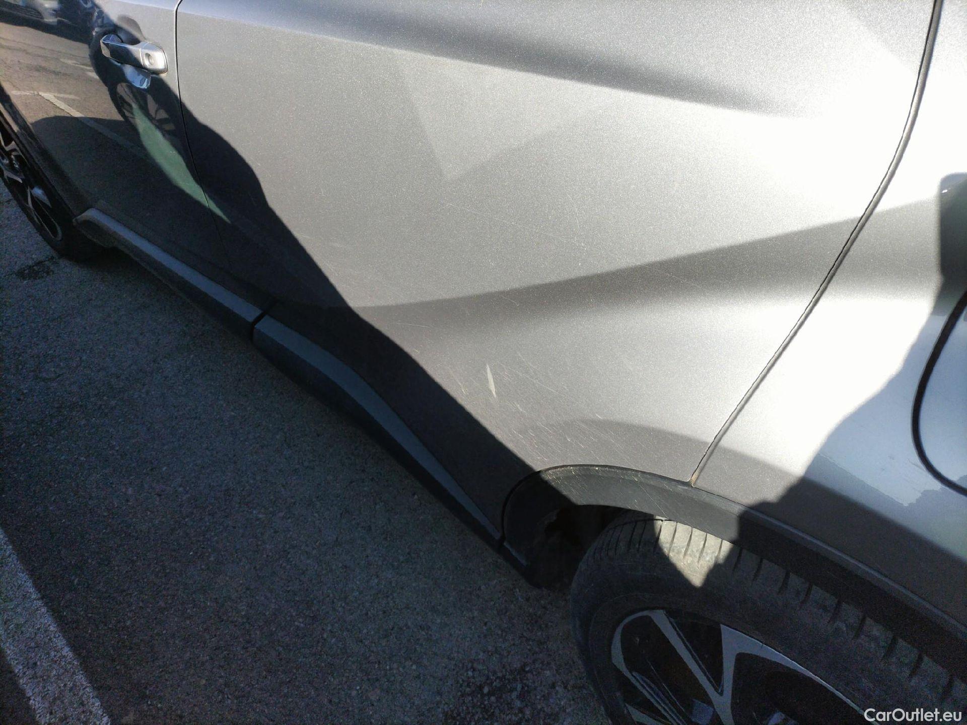  Toyota  C-HR TOYOTA  / 2016 / 5P / todoterreno 1.8 125H Advance (CX) #21