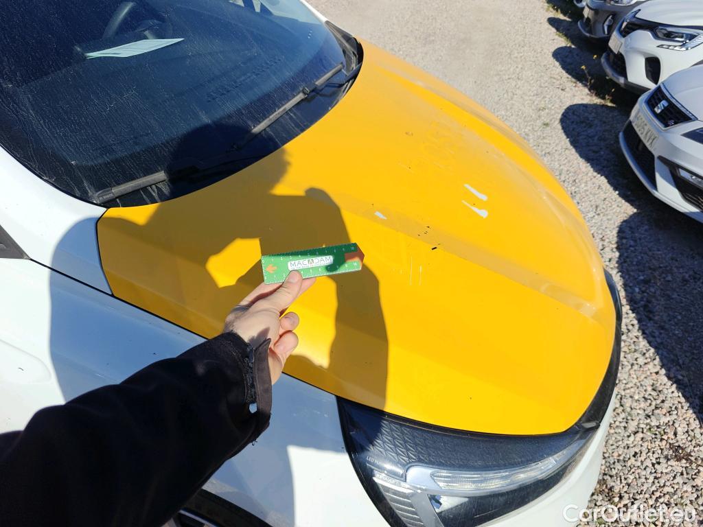  Renault  Clio RENAULT  / 2019 / 5P / berlina con portón Business Blue dCi 74kW (100CV) #9