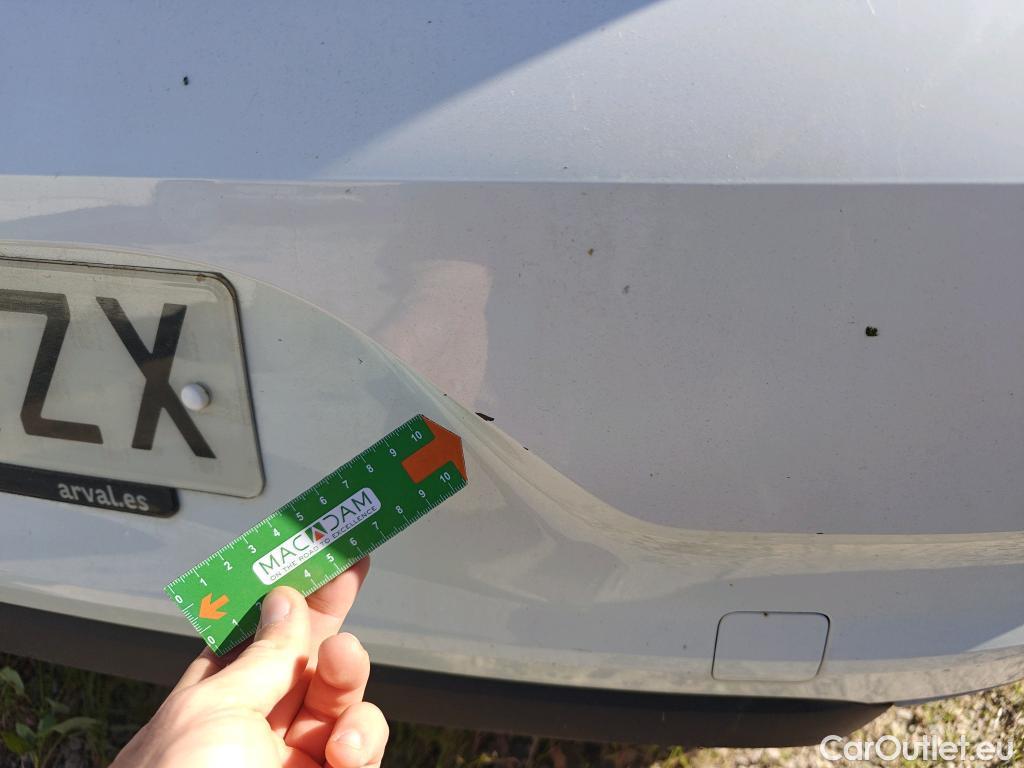  Renault  Clio RENAULT  / 2019 / 5P / berlina con portón Business Blue dCi 74kW (100CV) #47