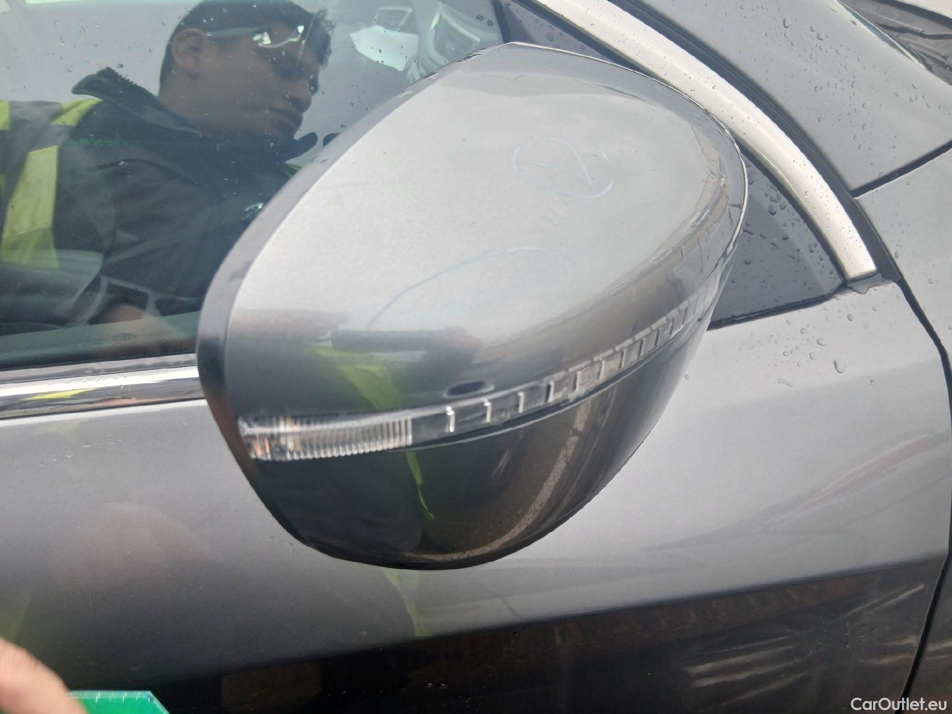  Nissan  Qashqai NISSAN  / 2017 / 5P / todoterreno DIG-T 103 kW (140 CV) E6D N-STYLE #19