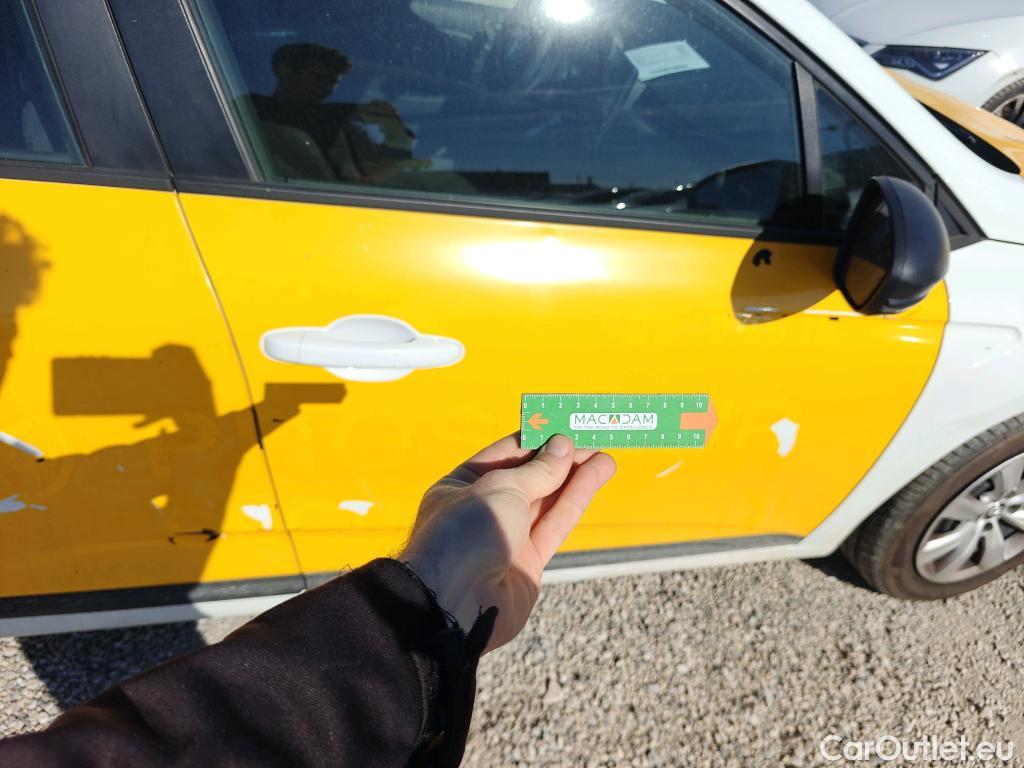  Renault  Clio RENAULT  / 2019 / 5P / berlina con portón Business Blue dCi 74kW (100CV) #26