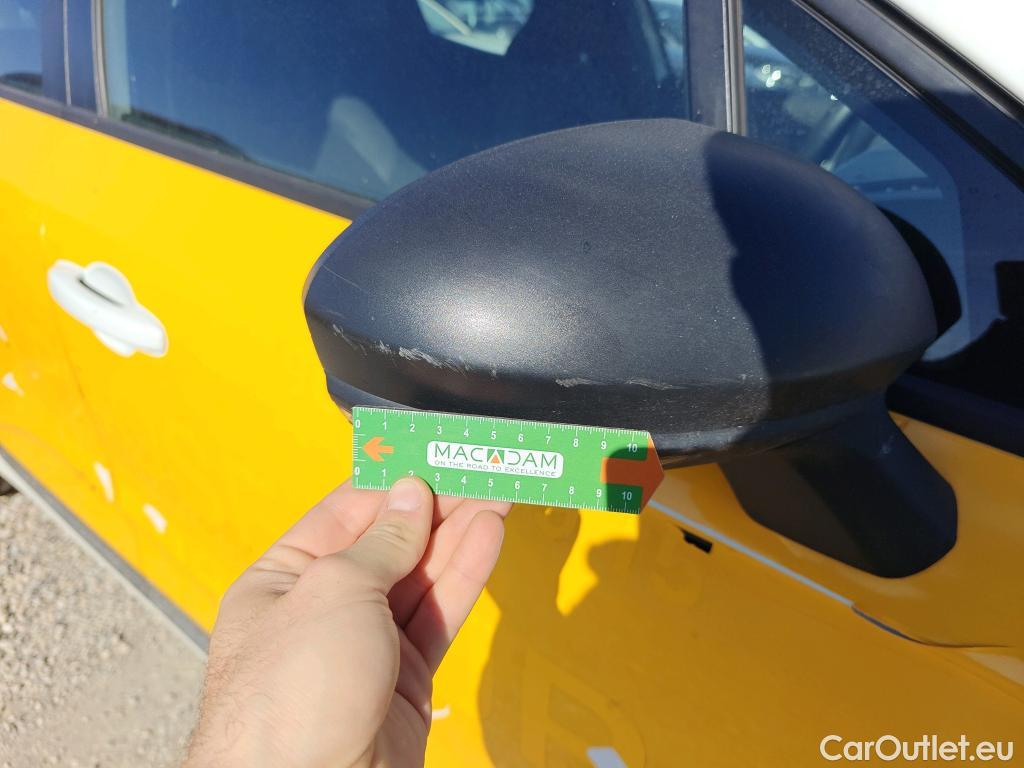  Renault  Clio RENAULT  / 2019 / 5P / berlina con portón Business Blue dCi 74kW (100CV) #66