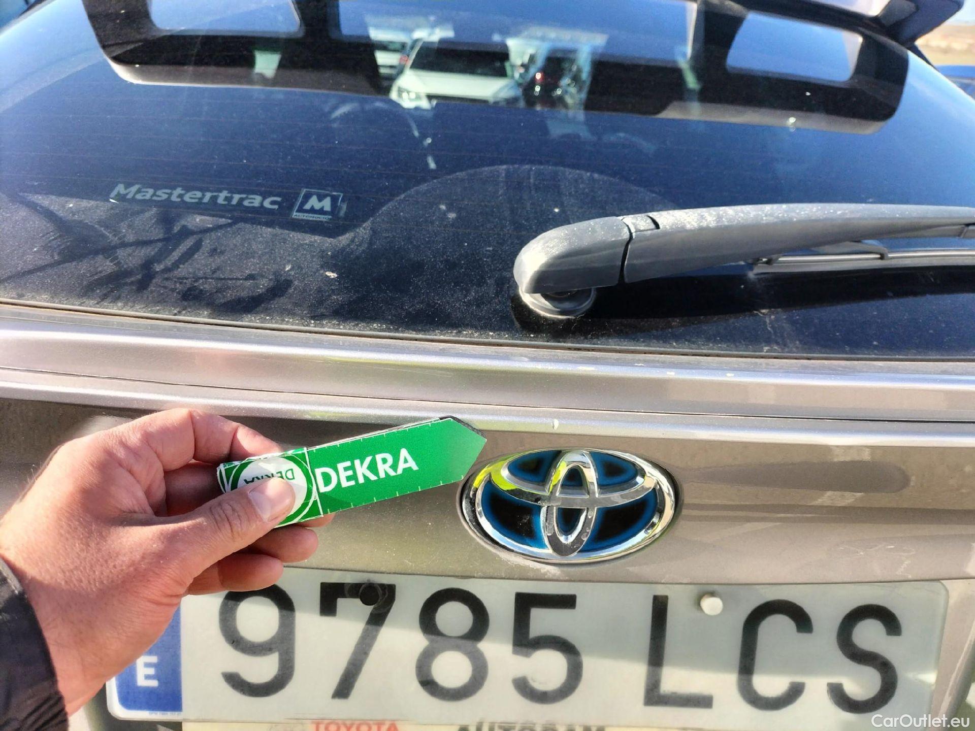  Toyota  C-HR TOYOTA  / 2016 / 5P / todoterreno 1.8 125H Advance (CX) #39