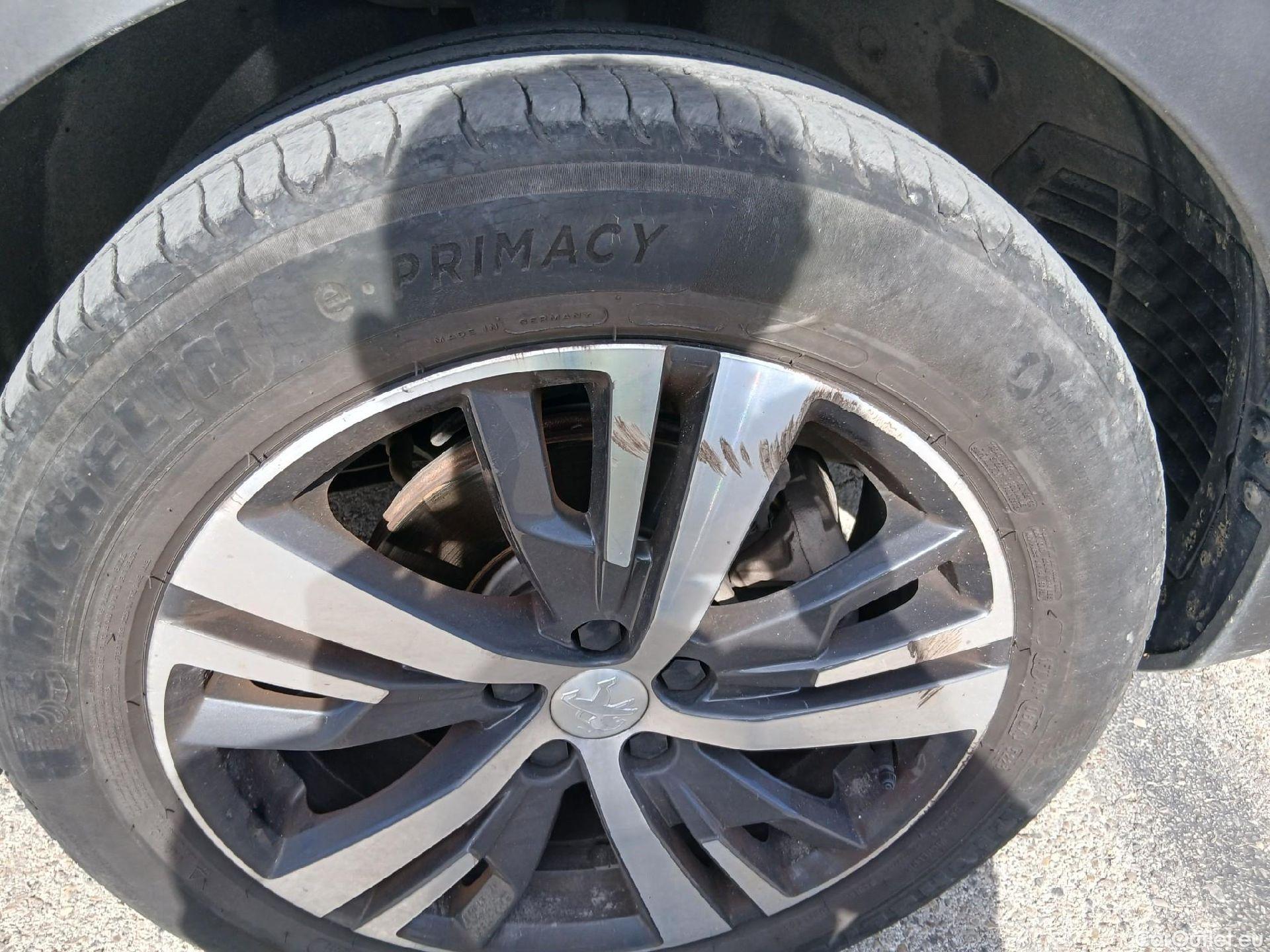  Peugeot  3008  Allure Pack 1.5 HDi 130CV AT8 E6d #31