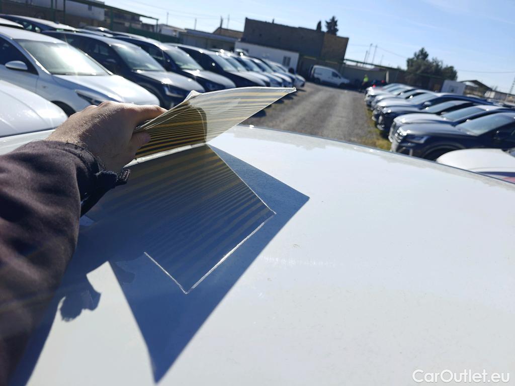  Renault  Clio RENAULT  / 2019 / 5P / berlina con portón Business Blue dCi 74kW (100CV) #25