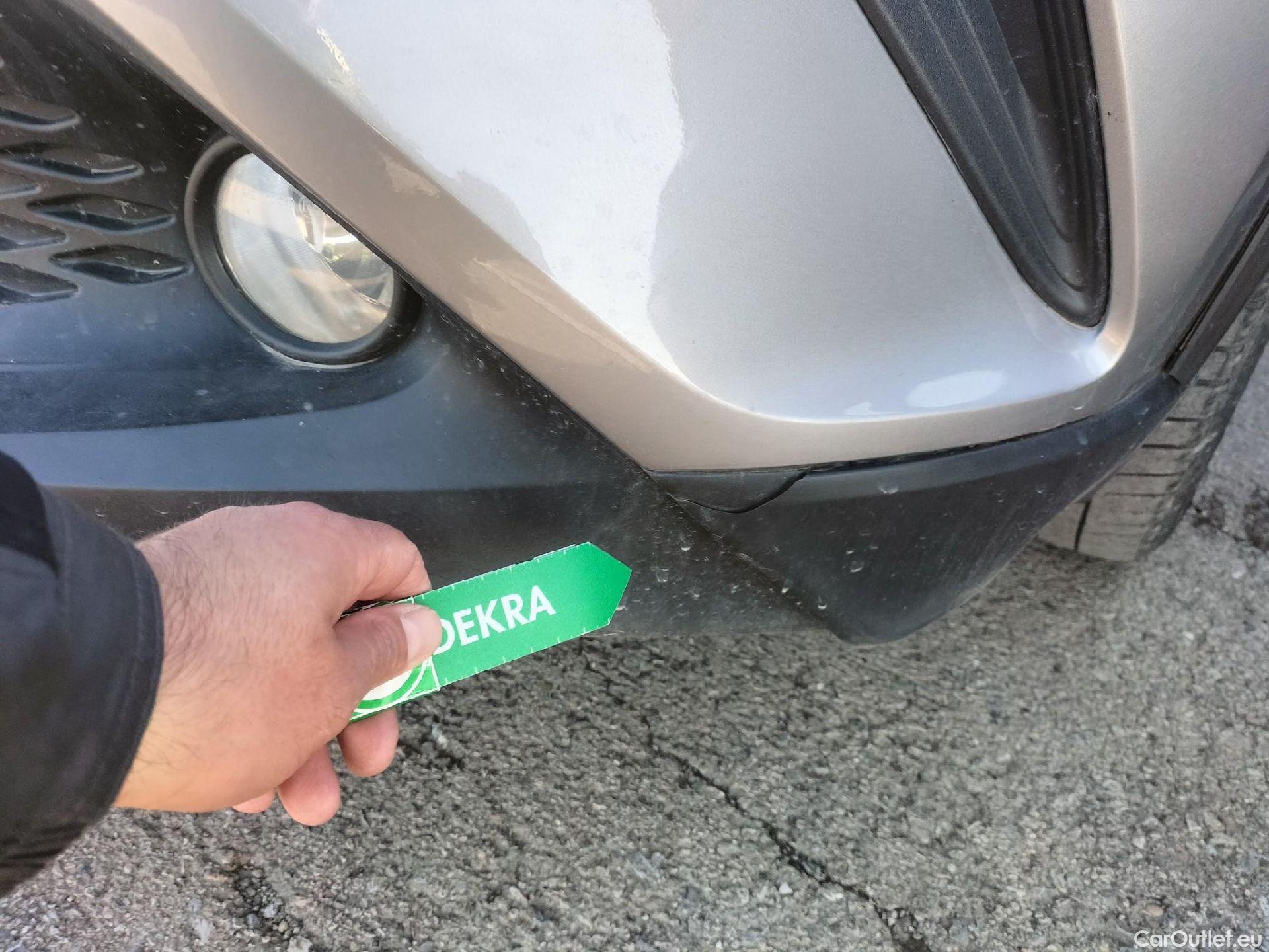  Toyota  C-HR TOYOTA  / 2016 / 5P / todoterreno 1.8 125H Advance (CX) #10