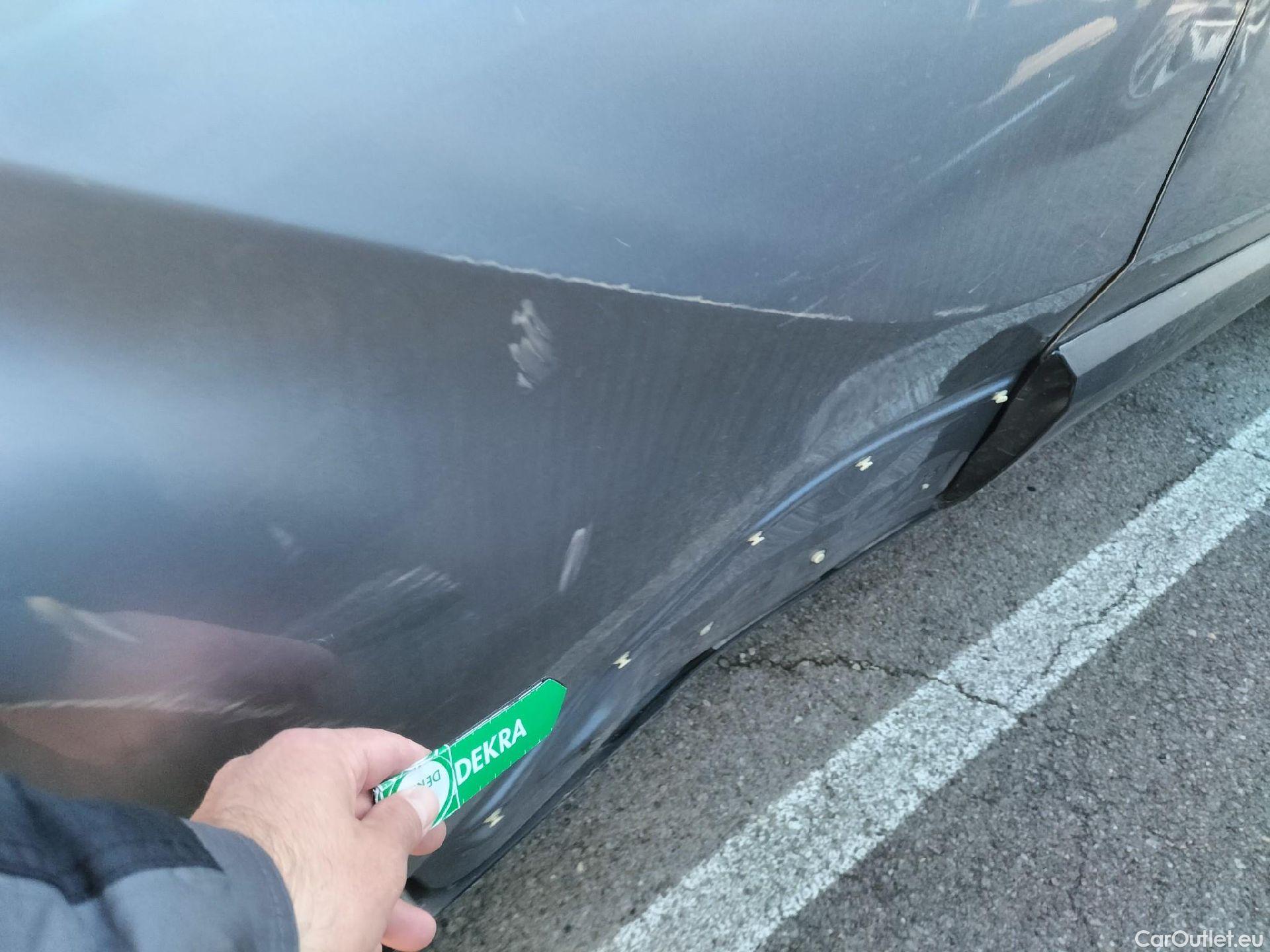  Toyota  C-HR TOYOTA  / 2016 / 5P / todoterreno 1.8 125H Advance (CX) #48