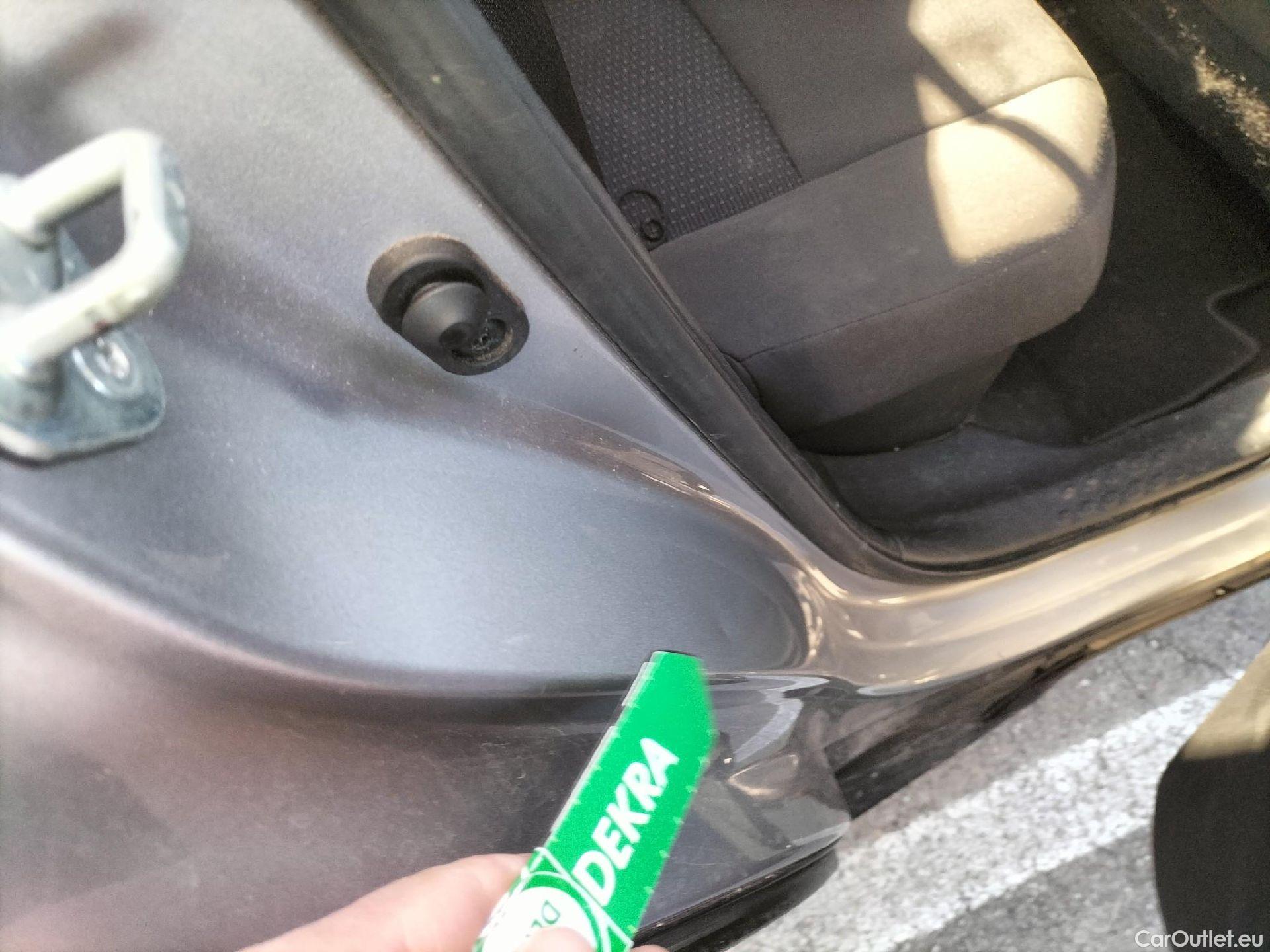  Toyota  C-HR TOYOTA  / 2016 / 5P / todoterreno 1.8 125H Advance (CX) #54