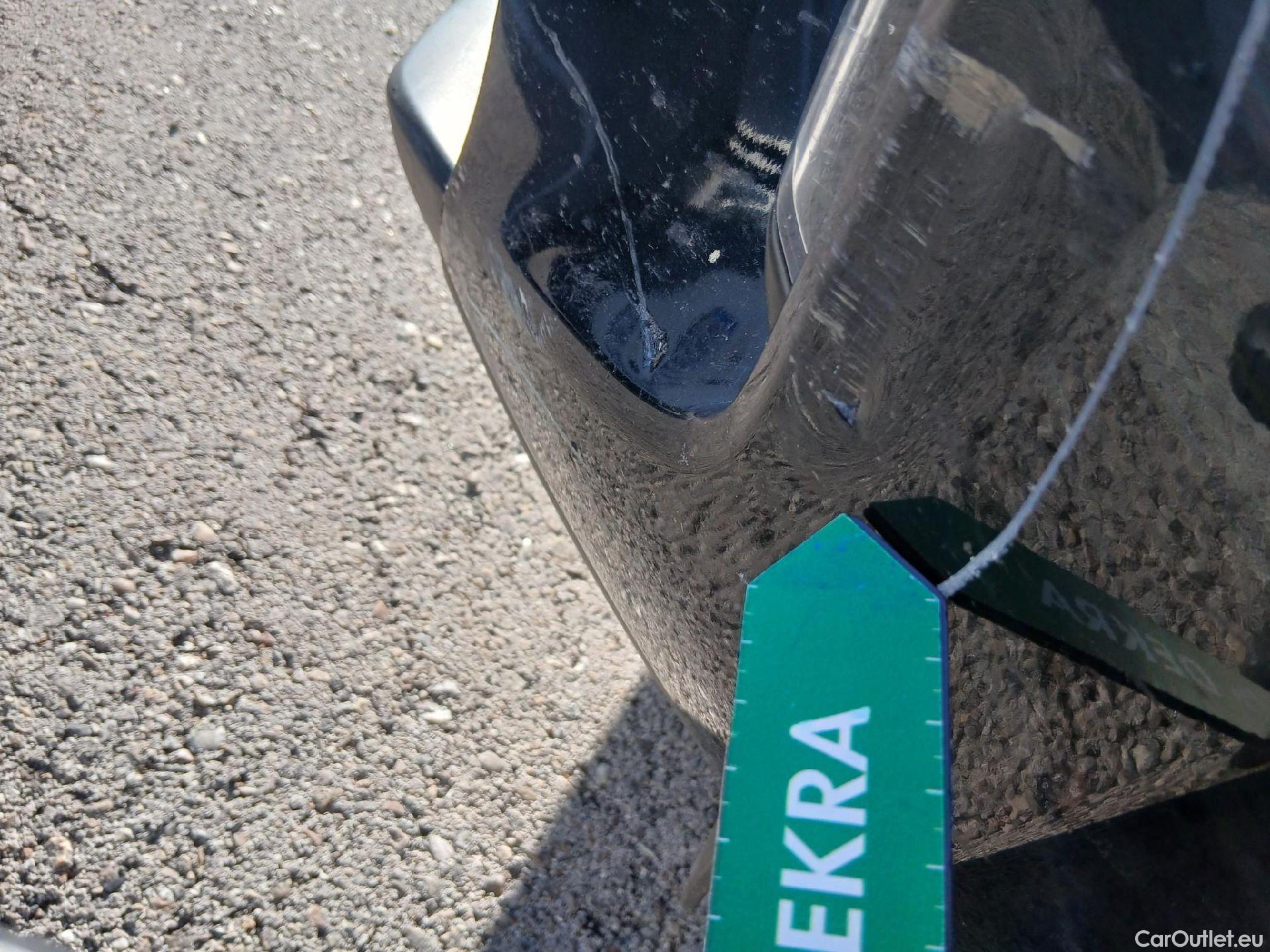  Toyota  Yaris Cross TOYOTA  / 2021 / 5P / todoterreno 1.5 120H Active Plus #3