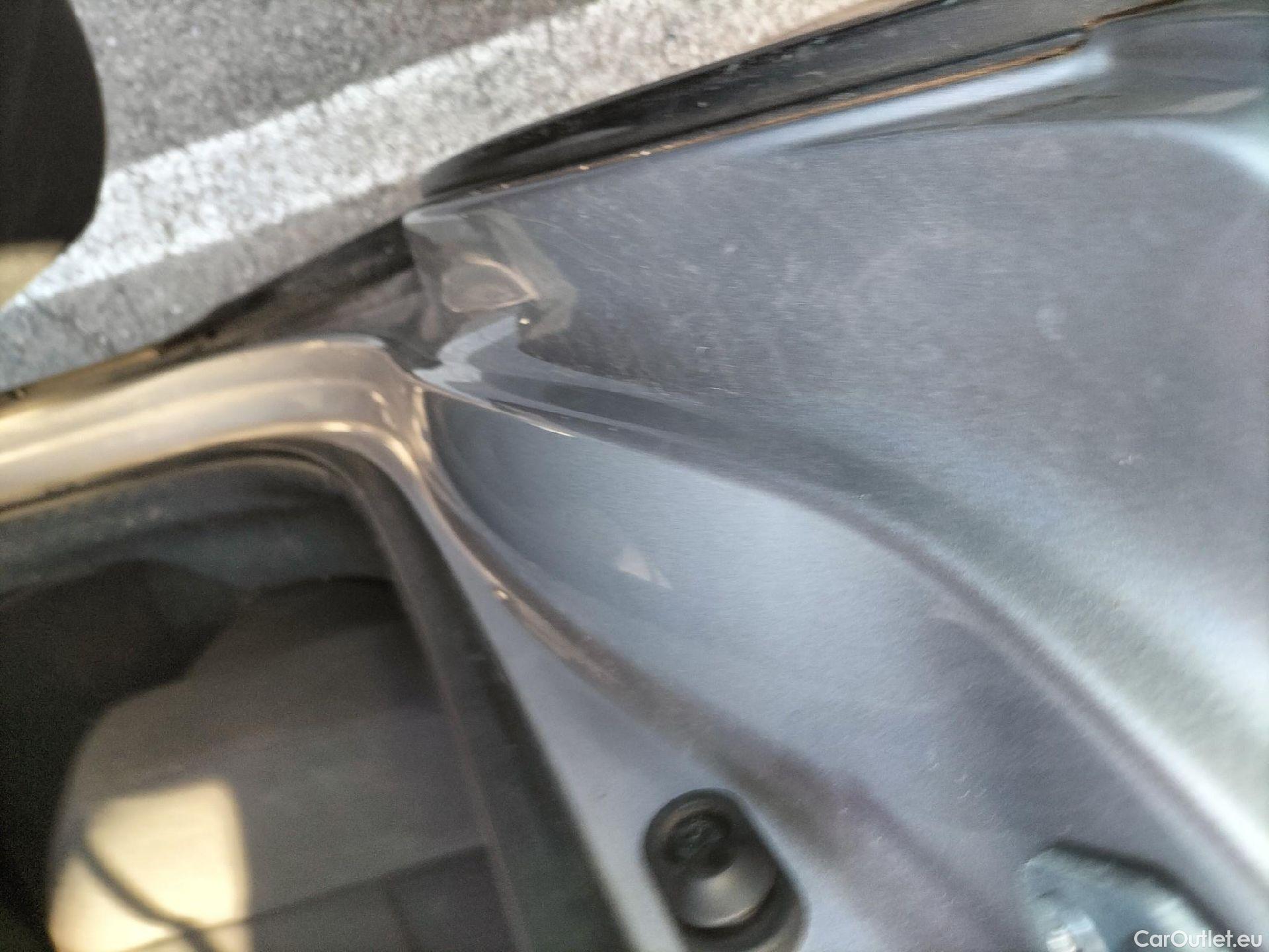  Toyota  C-HR TOYOTA  / 2016 / 5P / todoterreno 1.8 125H Advance (CX) #55