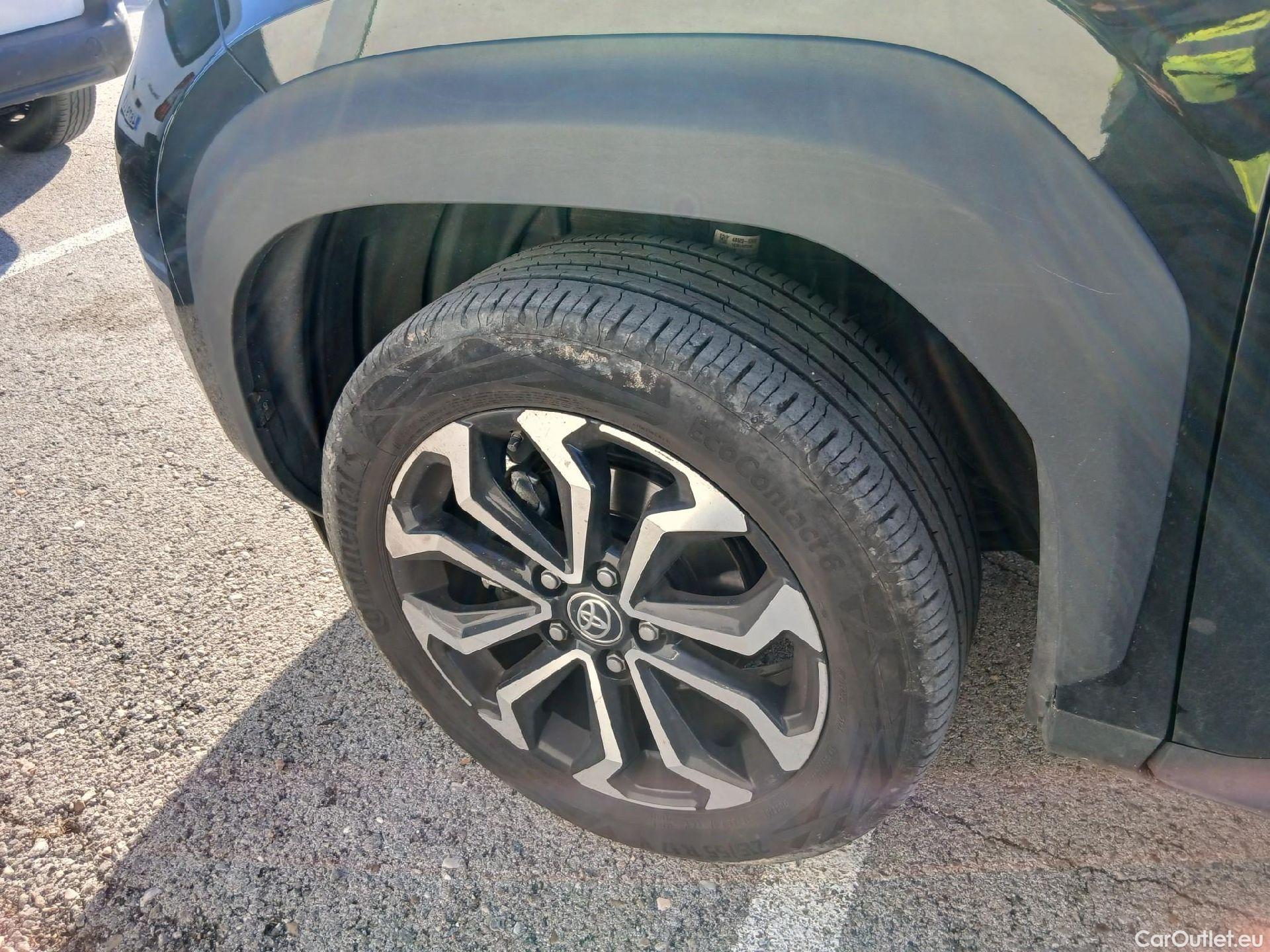  Toyota  Yaris Cross TOYOTA  / 2021 / 5P / todoterreno 1.5 120H Active Plus #7