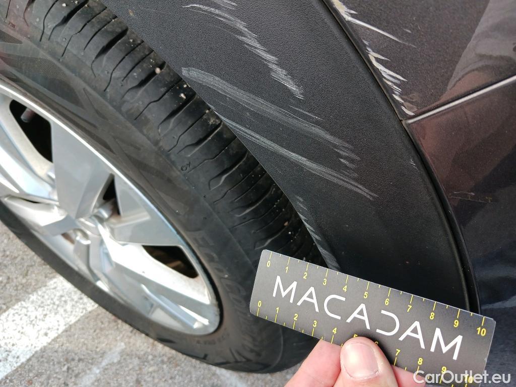  Peugeot  3008 PEUGEOT  / 2020 / 5P / todoterreno 1.5 BlueHDi 96kW (130CV) S&S Active Pack #32