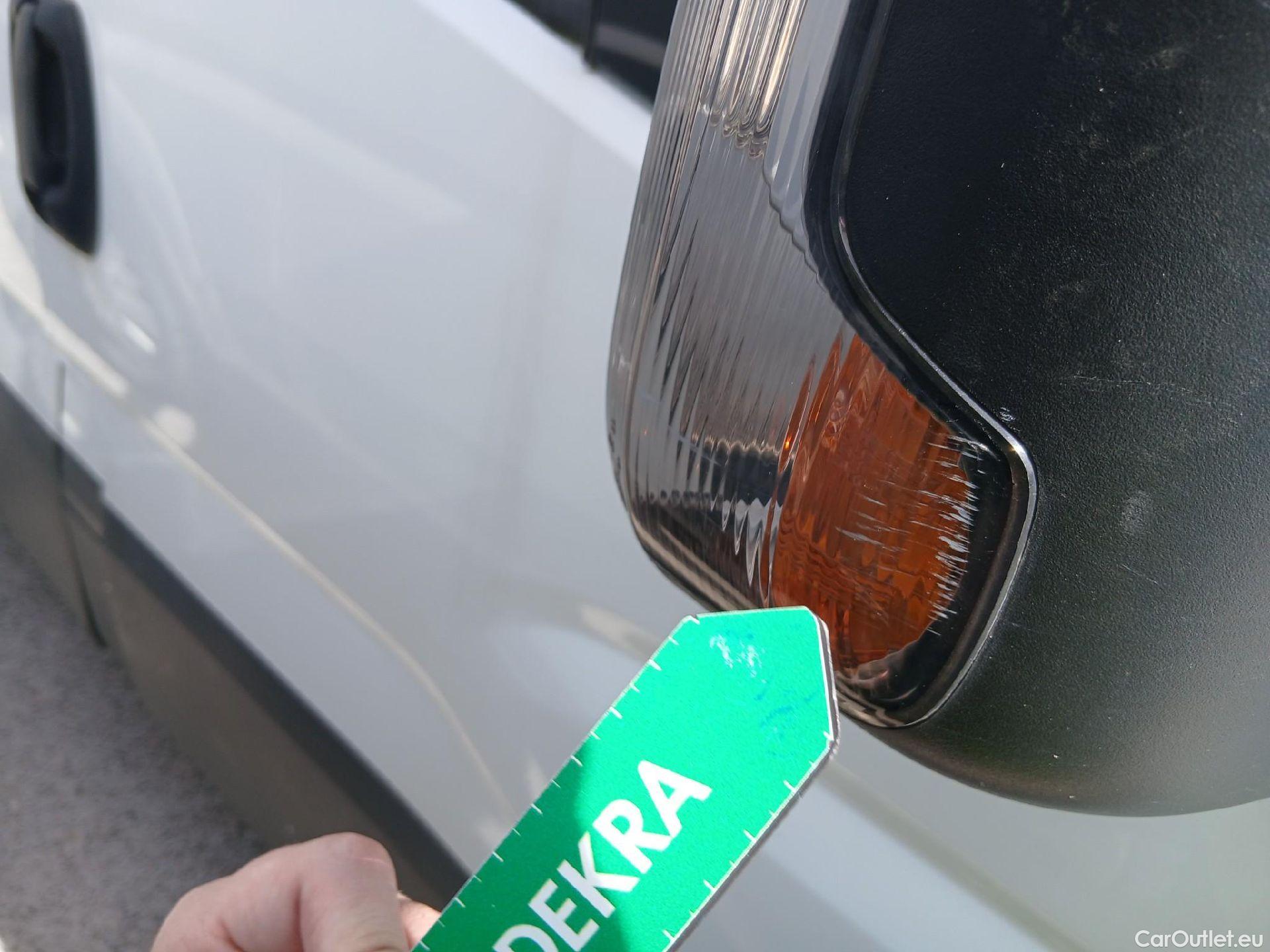  Iveco  Daily IVECO  / 2014 / 4P / chasis doble cabina 35C 14 D 3750 #12