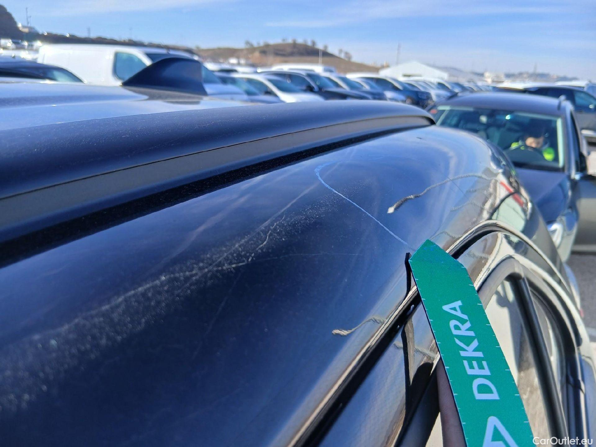  Toyota  Yaris Cross TOYOTA  / 2021 / 5P / todoterreno 1.5 120H Active Plus #19