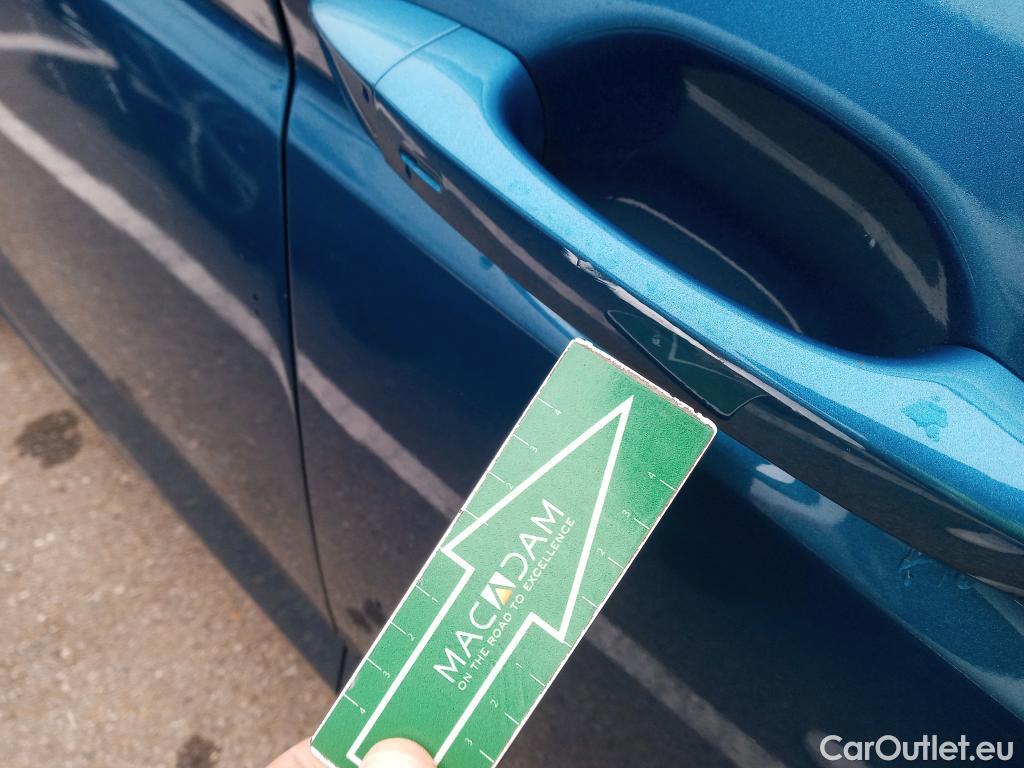  Volkswagen  Touran VOLKSWAGEN  / 2015 / 5P / monovolumen compacto Advance 1.6 TDI 85kW (115CV) DSG #45