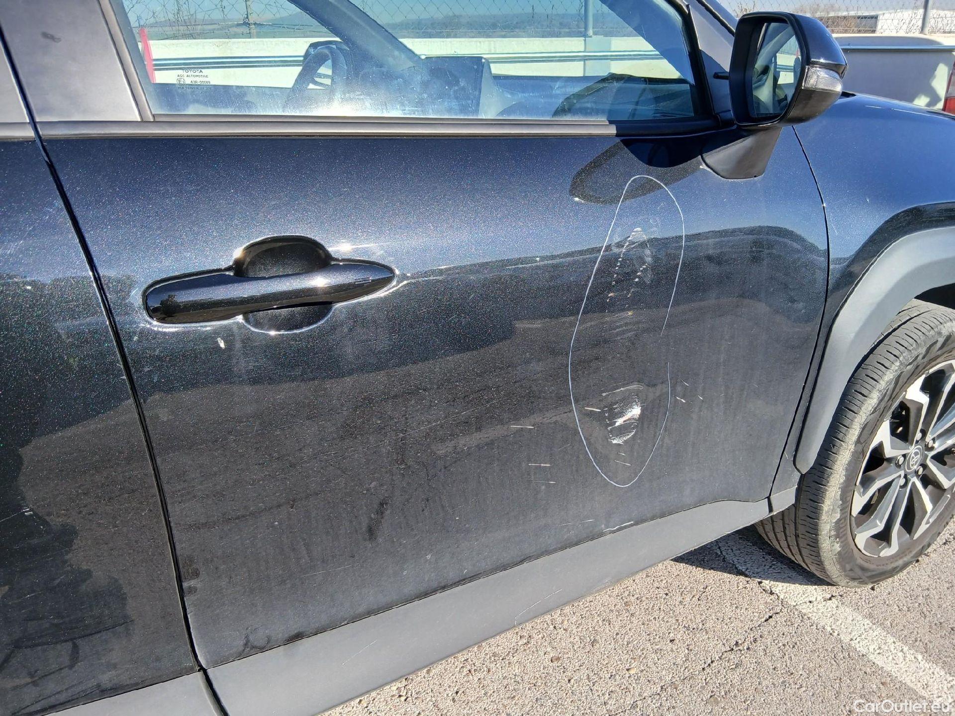  Toyota  Yaris Cross TOYOTA  / 2021 / 5P / todoterreno 1.5 120H Active Plus #42