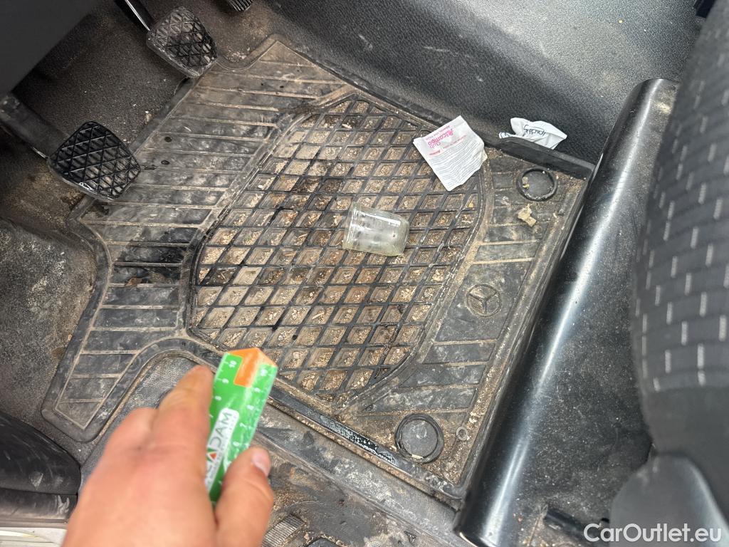  Mercedes  Vito MERCEDES-BENZ  / 2014 / 4P / furgón 114CDI 100kW furgón Pro larga #47