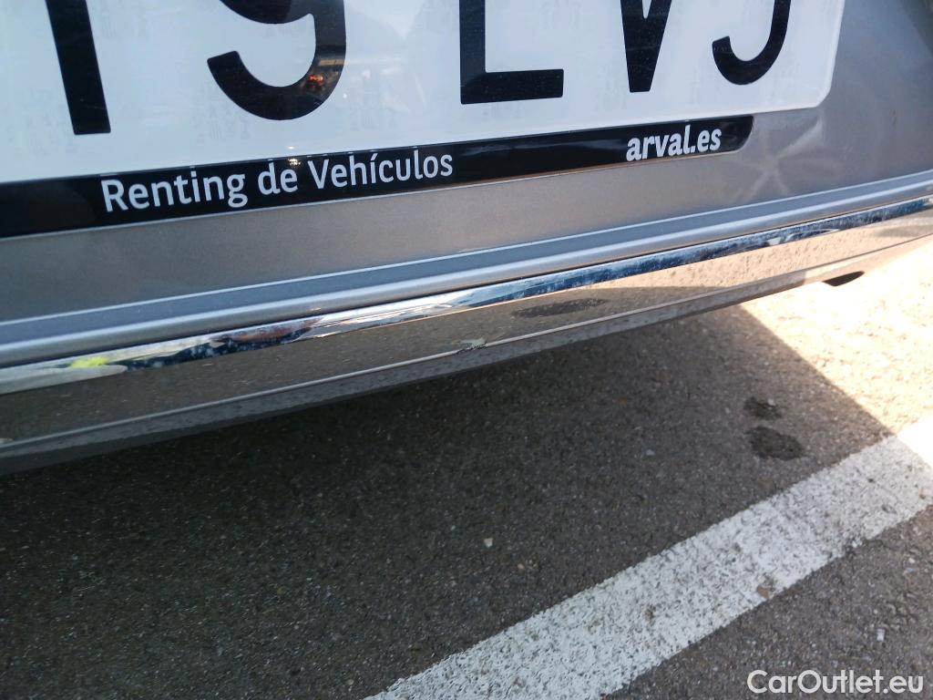  Volkswagen  Arteon VOLKSWAGEN  / 2020 / 5P / berlina con portón Elegance 2.0 TDI 110kW (150CV) DSG #5