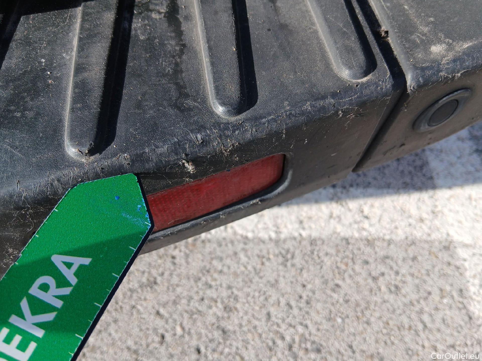  Ford  Transit FORD  / 2013 / 4P / furgón 310 96kW L2H2 Van Trend Delantera #33