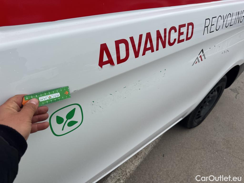  Mercedes  Vito MERCEDES-BENZ  / 2014 / 4P / furgón 114CDI 100kW furgón Pro larga #40