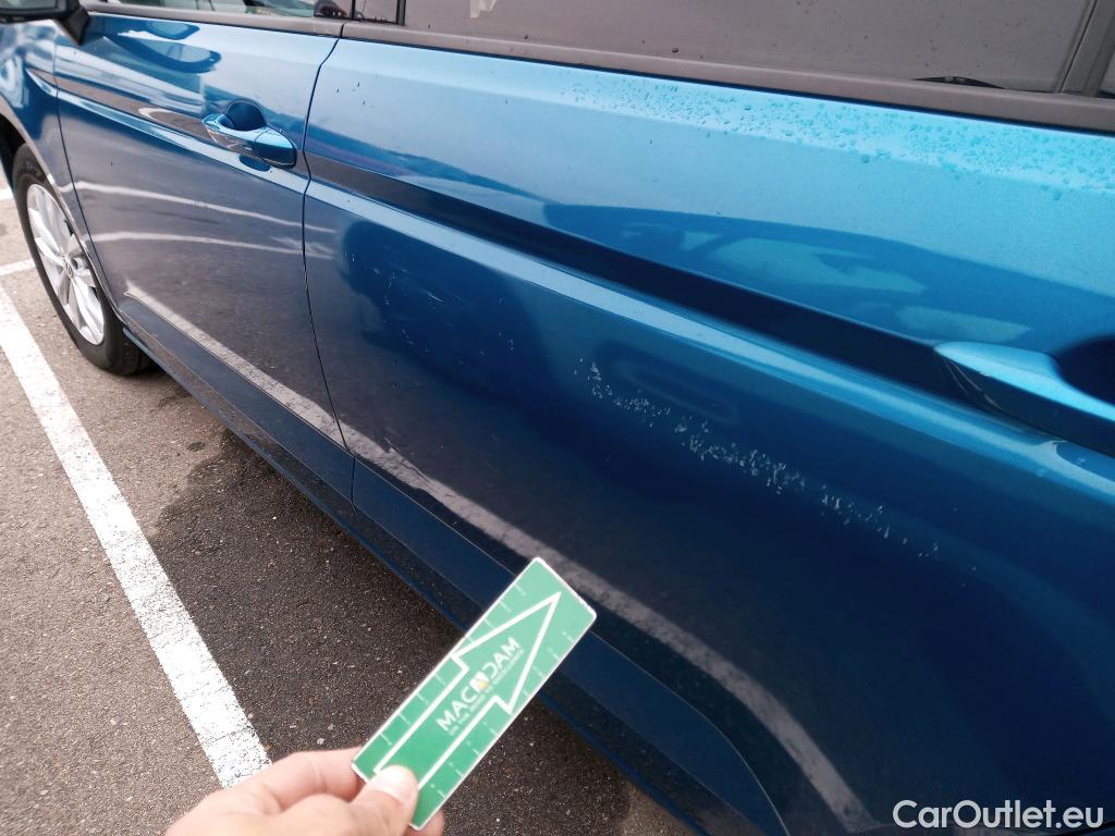  Volkswagen  Touran VOLKSWAGEN  / 2015 / 5P / monovolumen compacto Advance 1.6 TDI 85kW (115CV) DSG #8