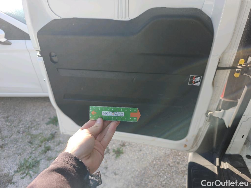  Fiat  Doblo FIAT Doblò Cargo/2015/4P/furgón derivado de turismo Cargo SX 1.6 Mjet 66kW (90CV) #41