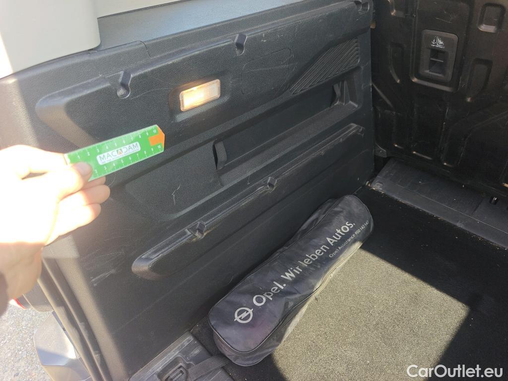  Opel  Combo OPEL  Life / 2018 / 5P / monovolumen compacto 1.5 TD 75kW (100CV) S/S Selective L #27