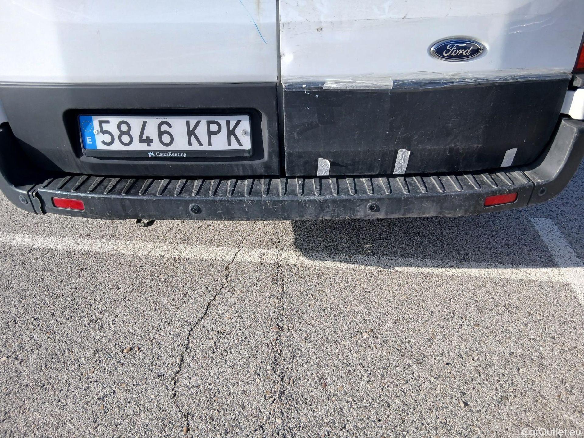  Ford  Transit FORD  / 2013 / 4P / furgón 310 96kW L2H2 Van Trend Delantera #34