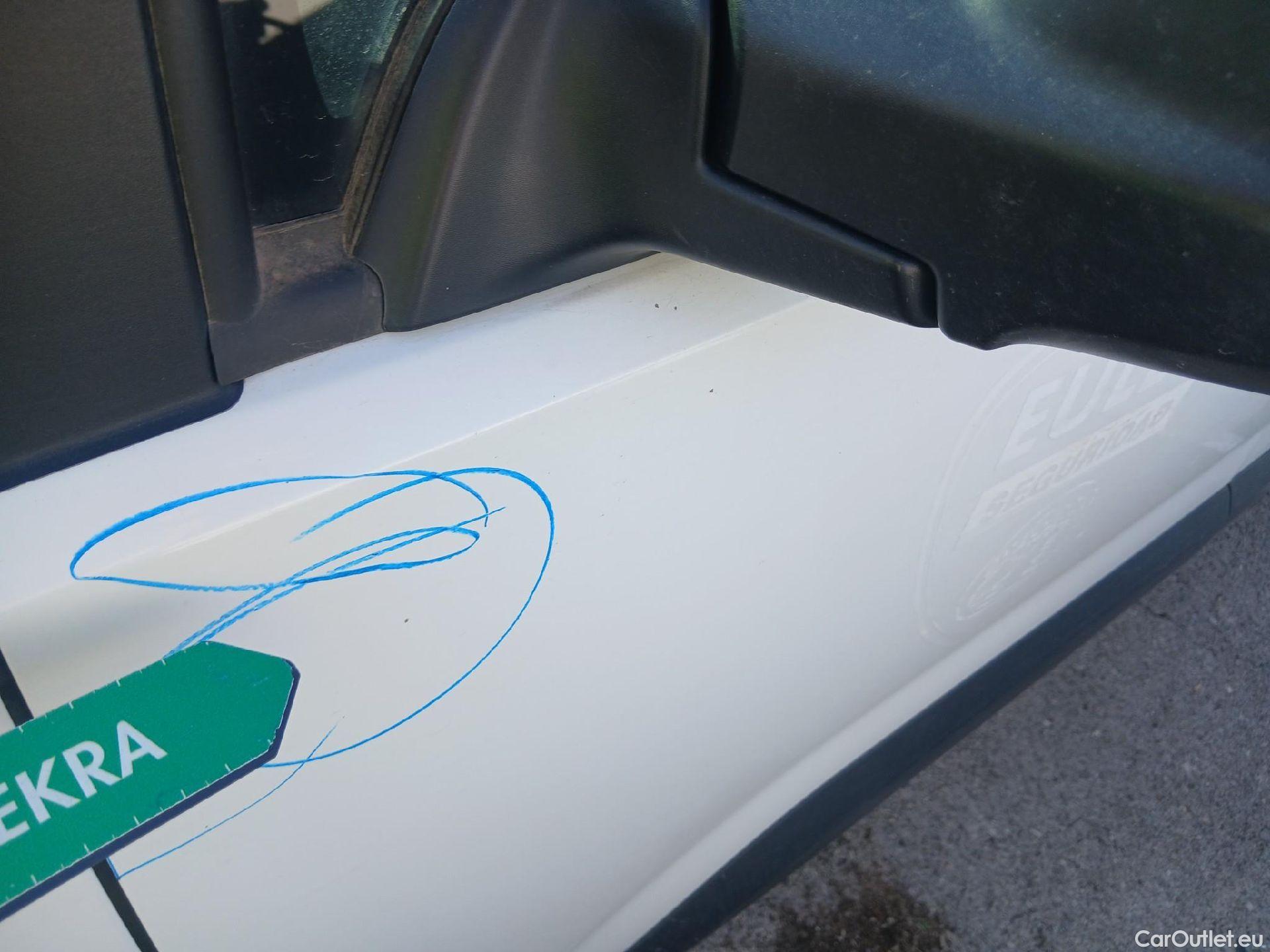  Citroen  Berlingo CITROEN  / 2018 / 3P / furgón derivado de turismo Talla M BlueHDi 100 CONTROL #9