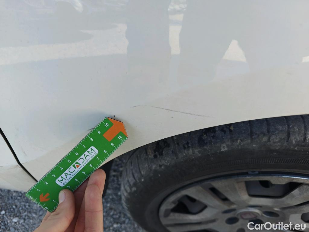  Fiat  Doblo FIAT Doblò Cargo/2015/4P/furgón derivado de turismo Cargo SX 1.6 Mjet 66kW (90CV) #28