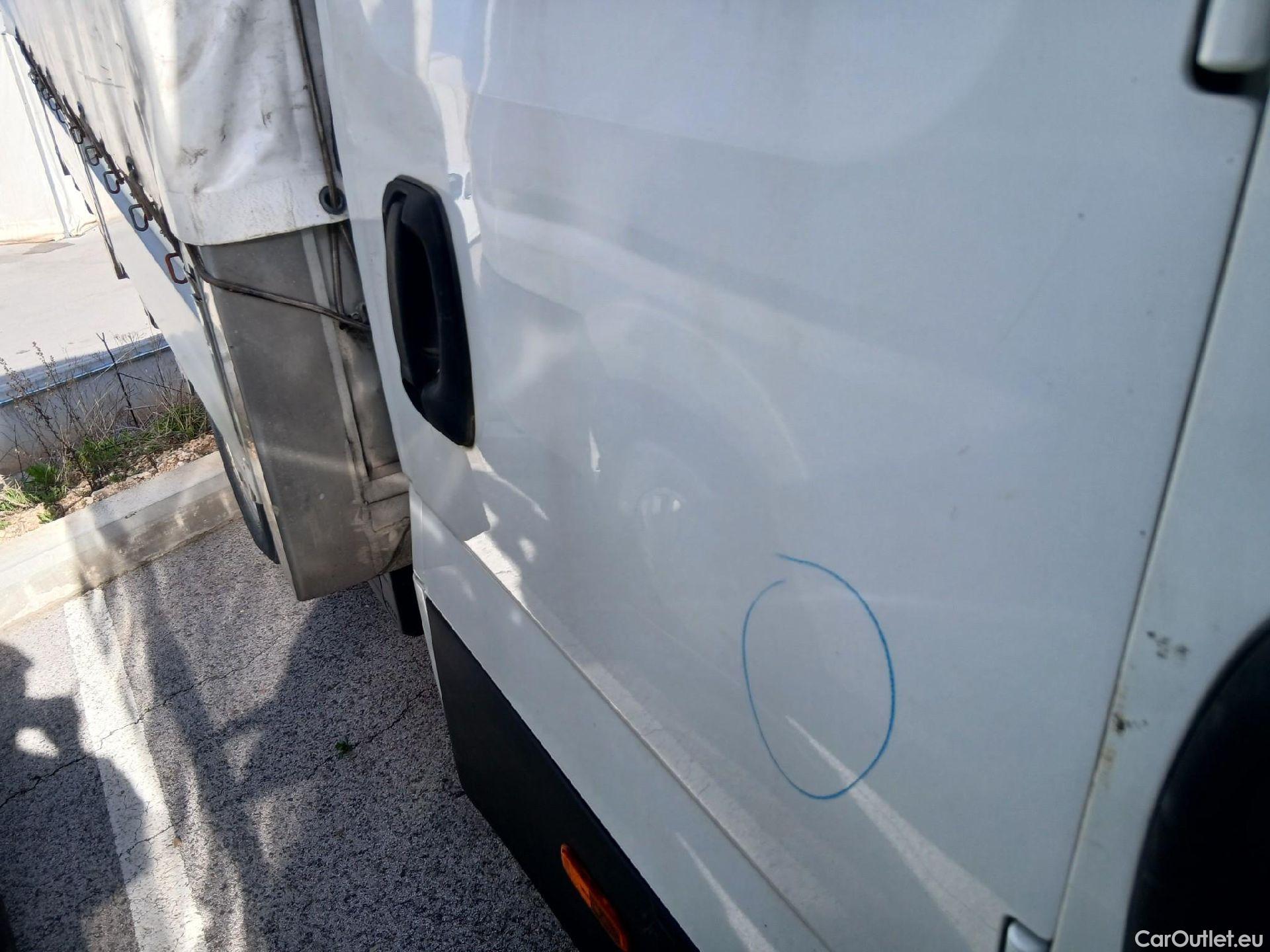  Iveco  Daily IVECO  / 2014 / 4P / chasis doble cabina 35C 14 D 3750 #10