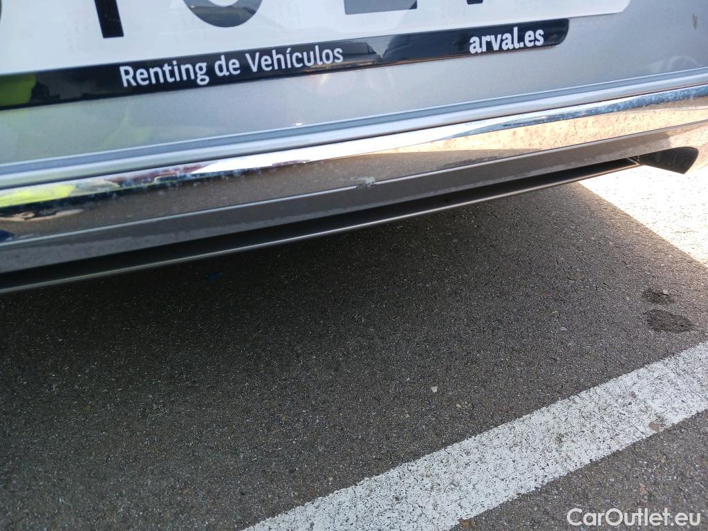  Volkswagen  Arteon VOLKSWAGEN  / 2020 / 5P / berlina con portón Elegance 2.0 TDI 110kW (150CV) DSG #17