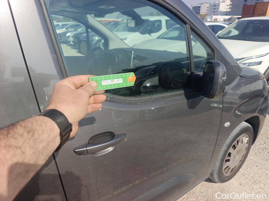  Opel  Combo OPEL  Life / 2018 / 5P / monovolumen compacto 1.5 TD 75kW (100CV) S/S Selective L #34