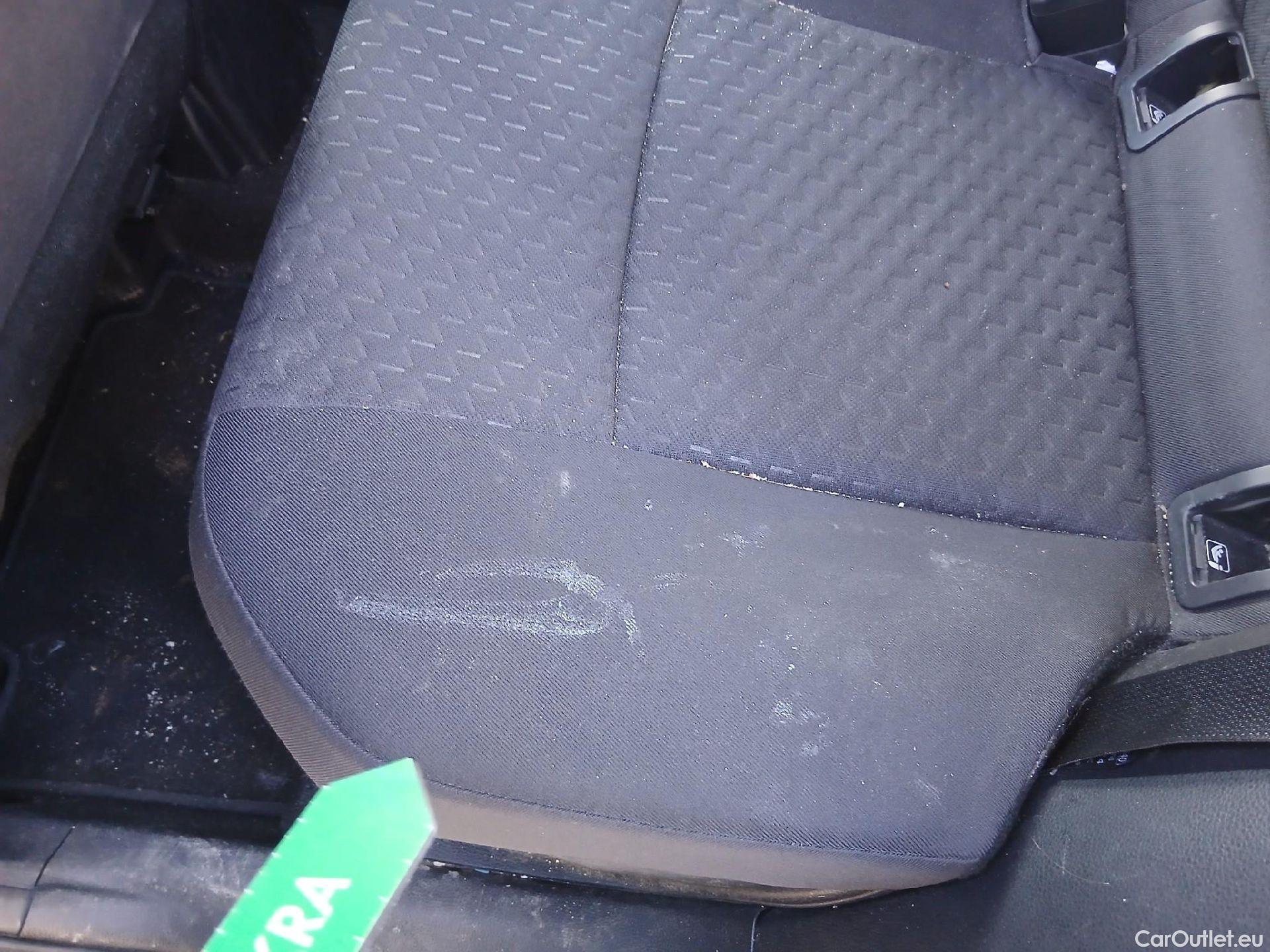  Toyota  Yaris Cross TOYOTA  / 2021 / 5P / todoterreno 1.5 120H Active Plus #12