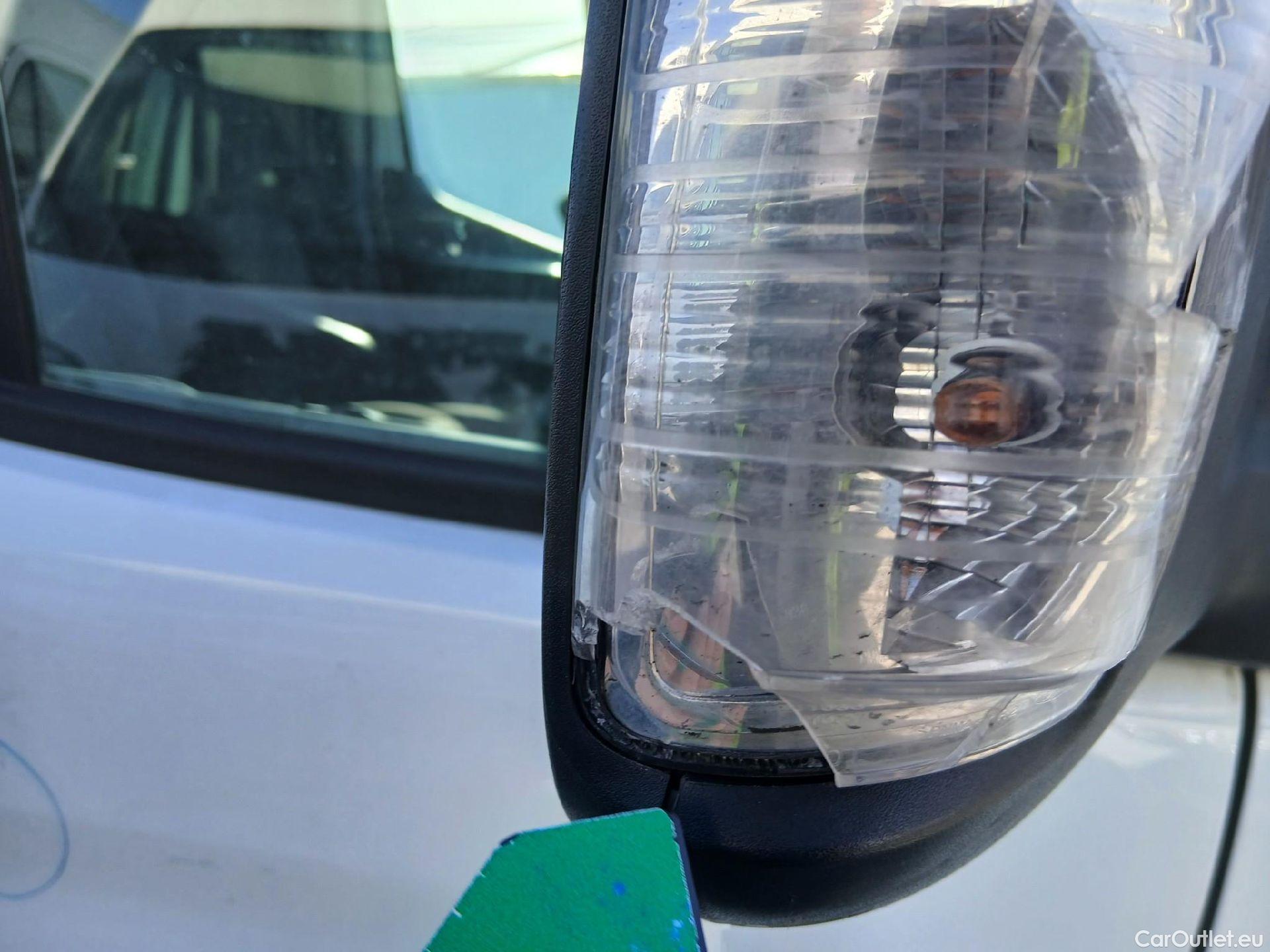  Ford  Transit FORD  / 2013 / 4P / furgón 310 96kW L2H2 Van Trend Delantera #58