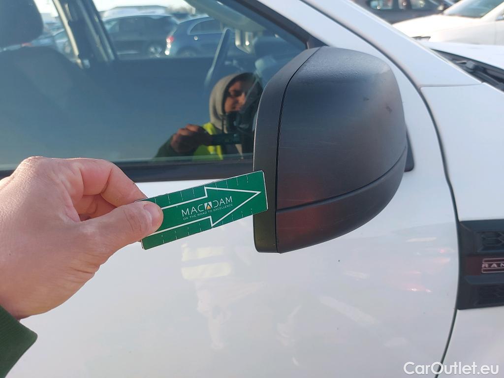  Ford  Ranger FORD  / 2019 / 4P / pickup doble cabina 2.0 Ecoblue 125kW 4x4 Doble Cab. XL S/S #24