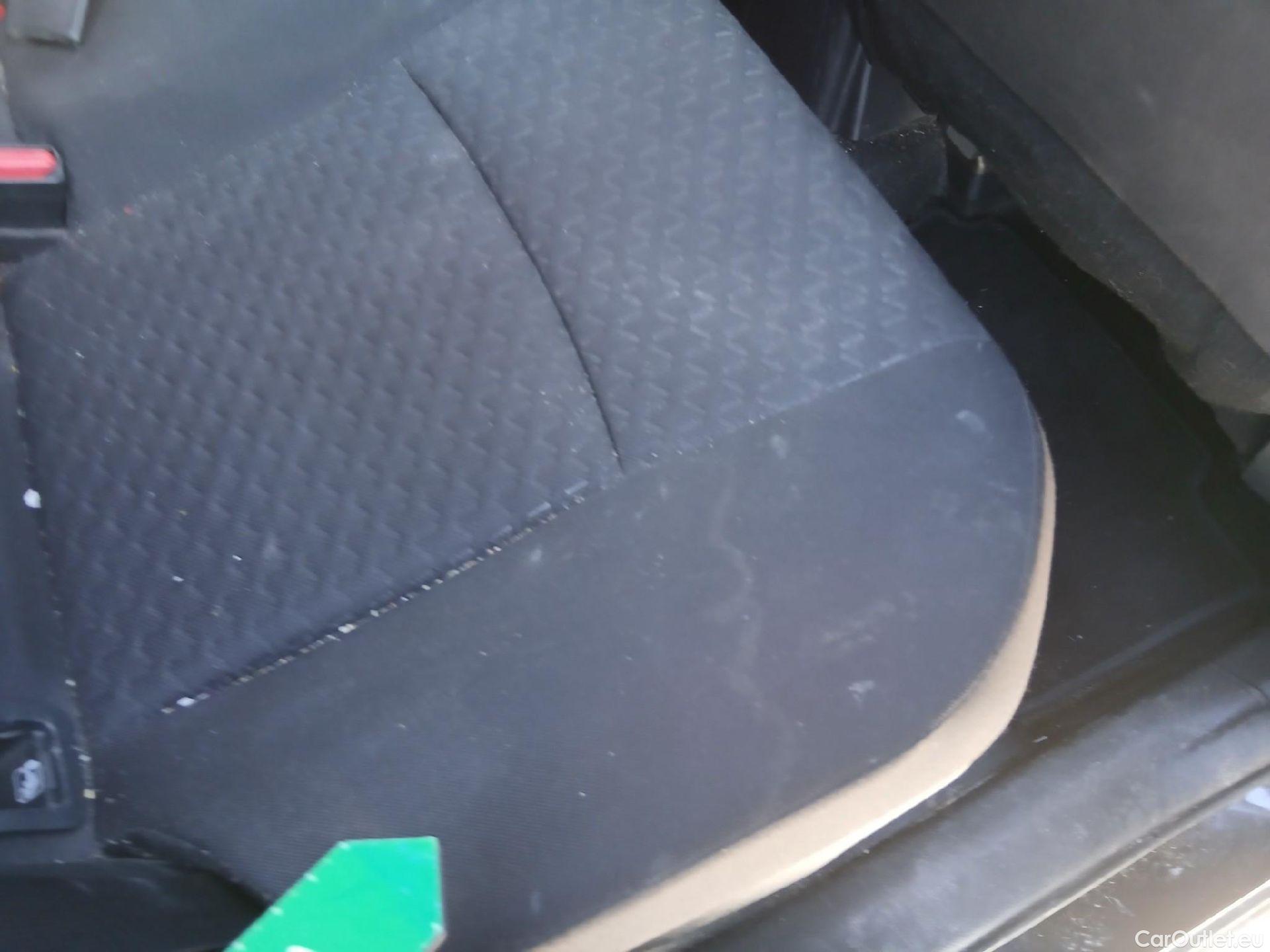  Toyota  Yaris Cross TOYOTA  / 2021 / 5P / todoterreno 1.5 120H Active Plus #14