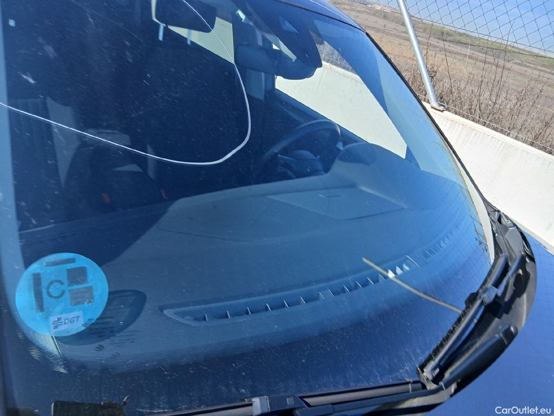  Volkswagen  Tiguan VOLKSWAGEN  Allspace / 2021 / 5P / todoterreno Life 2.0 TDI 110kW (150CV) DSG #4